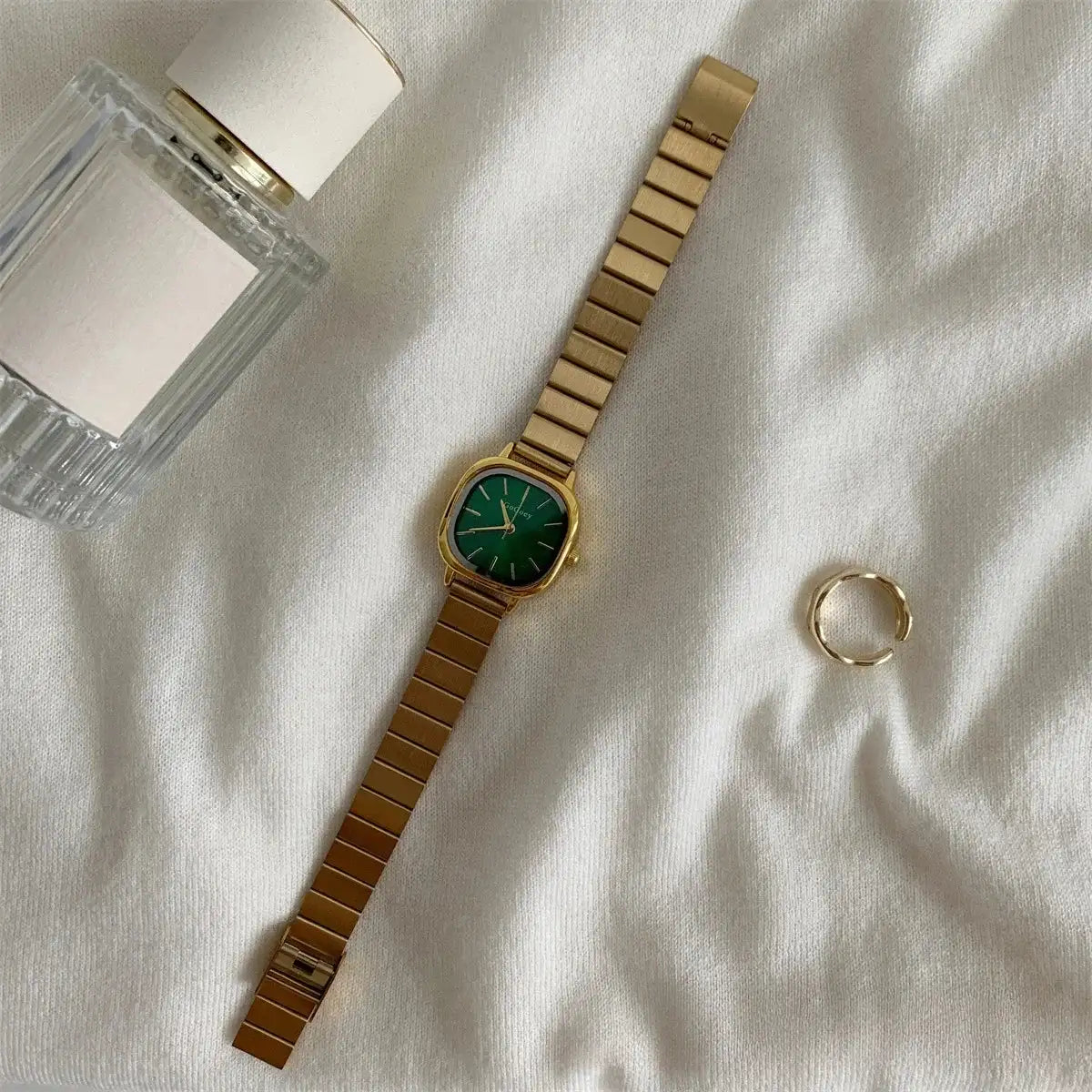 2024 Hot Brand Stainless Steel Strap Watch Women Luxury Gift Quartz Wristwatch Student Fashion Simple Square Quartz Watches Lootquake LLC  Techno geeks