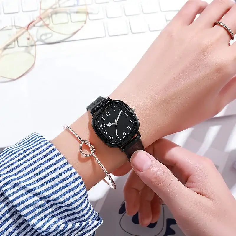 Fashion Brand Bear Women Quartz Watch 2024 Ladies Casual Silicone Jelly Watches Clock Girl Gift Zegarek Damski Lootquake LLC  Techno geeks
